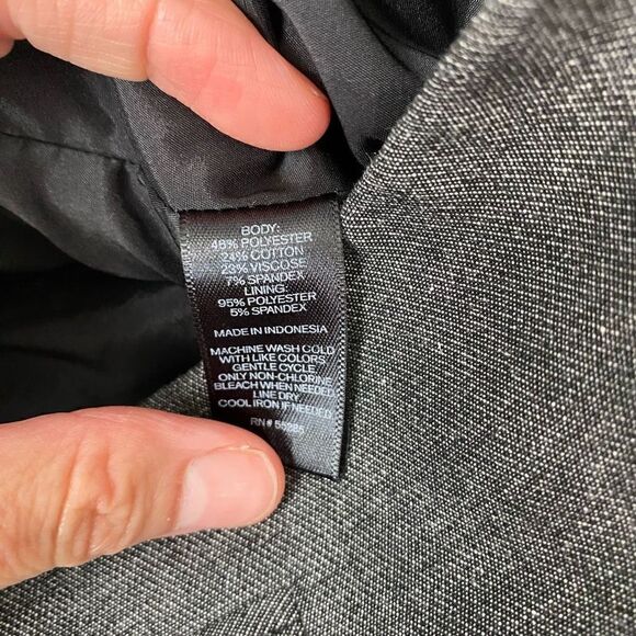 Express women 4 grey fully lined mini pencil skirt w/back slit - Picture 9 of 9